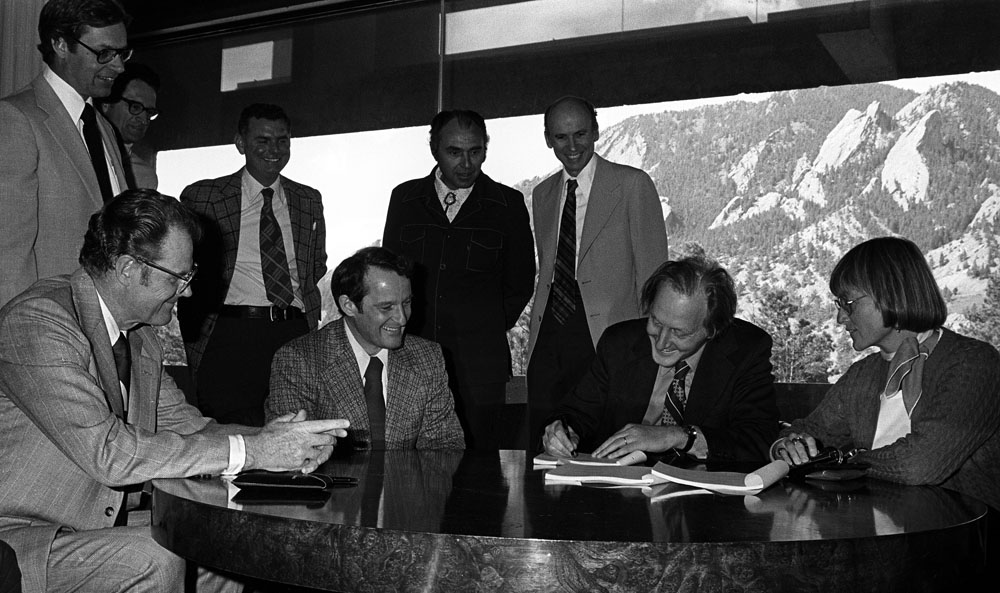 Signing the contract for the CRAY-1A computer. Photo credit UCAR.